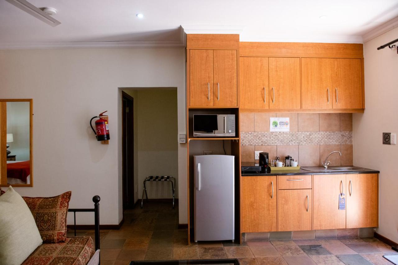 37 On Charles Hotel พริทอเรีย ภายนอก รูปภาพ